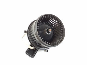 Heizungsgebläsemotor - 68224189AB