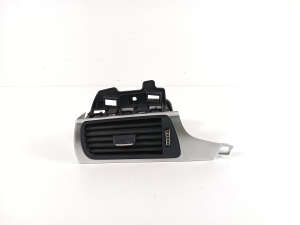 Dashboard air vent grilles - 4G1820901E