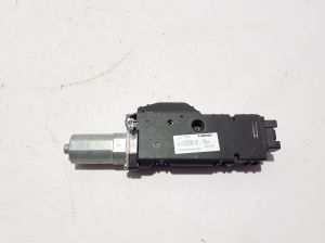 Mercedes Benz GLA-Class H247 (2019–2026) Schiebedachmotor A2479062303 - 3