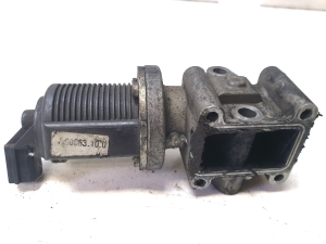 Opel Signum (2003–2008) EGR valve 700063100 - 2