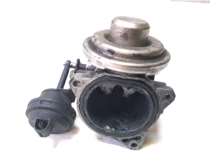 Volkswagen Passat B6 (2005–2010) EGR-klapp 038131501J - 5
