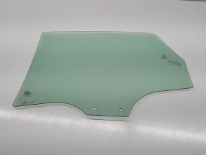 AUDI A4 B9 (2015–2026) Rear side door glass - 3