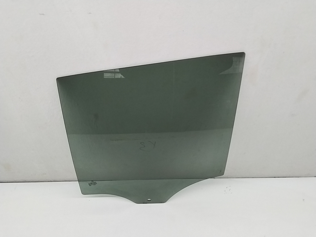 BMW X3 E83 (2003–2010) Aizmugurējo sānu durvju stikls 3401865 BMW X3 E83 (2003–2010) Aizmugurējo sānu durvju stikls 3401865