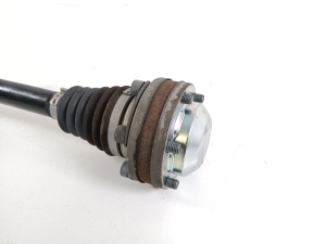 AUDI A7 (2010–2018) Tagumine veovõll ja selle osad 8R0501203C - 2