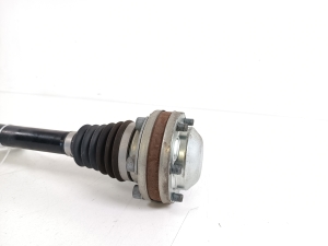AUDI A7 (2010–2018) Tagumine veovõll ja selle osad 8R0501203C - 2