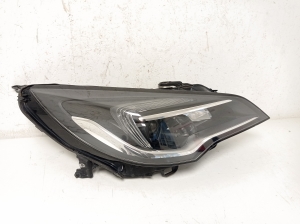 Opel Astra K (2015–2021) Headlight 39158008 - 5