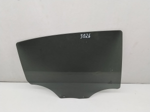 Front door glass - 9673360680