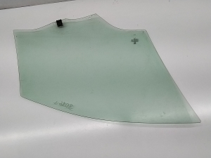Peugeot 208 (2012–2019) Front door glass 9801476080 - 3