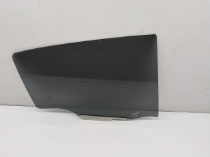 Tagumise külgukse klaas - 681300D210