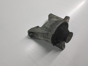 Honda CR-V (2012–2016) Engine mount 21T1G - 2