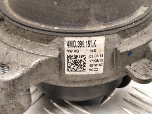 AUDI A8 D5 (2017–2026) Käigukasti padi 4M0399151K - 2