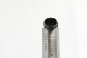 Volkswagen Golf VII (2012–2026) Nockenwellensensor 06H103697C - 3