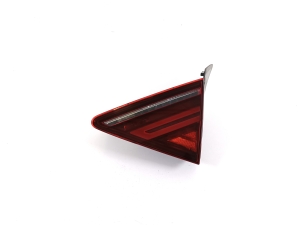   Tail light on trunk lid  - 4G8945094K 
