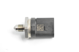  High pressure fuel line sensor 