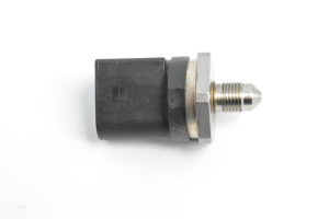  High pressure fuel line sensor 