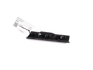 Rear bumper bracket - 4G8807890
