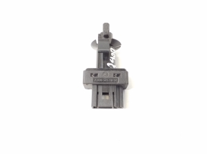 Mercedes Benz CLA-Class W117 (2013–2019) Kupplungsschalter A0065451014 - 2