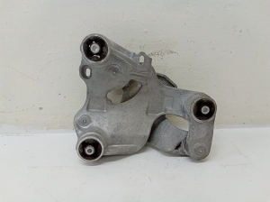 Tesla Model 3 3 (2016–2024) Halter für Klimakompressor 112296800B - 2
