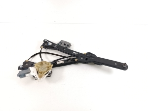 AUDI A7 (2010–2018) Rear side door window regulator and its parts - 4