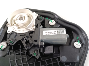 AUDI A7 (2010–2018) Front door soft-close actuator 4G8837003A - 2