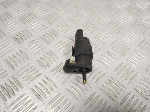 Motor für Frontscheibenwaschanlage - 8K9955647
