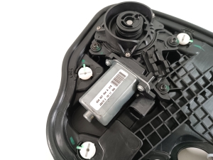AUDI A7 (2010–2018) Front door soft-close actuator 4G8837004A - 2