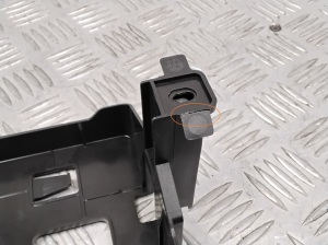 AUDI A8 D5 (2017–2026) Muu kinnitus 4N0907368 - 3