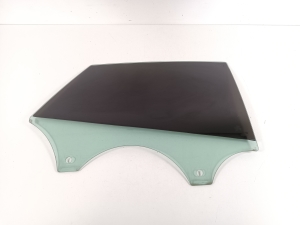 Rear side door glass - 4G8845206A