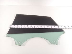 AUDI A7 (2010–2018) Rear side door glass 4G8845206A - 3