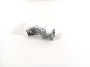 AUDI A7 (2010–2018) Front door lower hinge 4H0831402A - 2