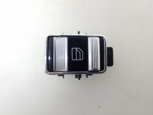   Rear side door glass switch 