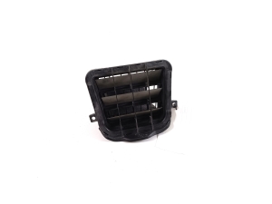   Rear fender vent grille  - 4G8819302 