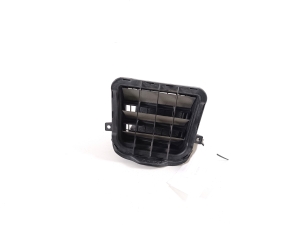   Lüftungsgitter Kotflügel hinten  - 4G8819301 