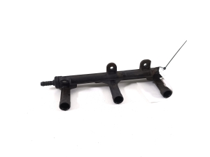 AUDI A7 (2010–2018) Common Rail Kraftstoffleitung 06E133682C - 3