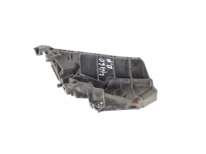   Stoßstangenhalter vorne  - 620581MA0B 