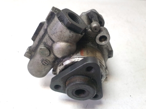Saab 9-5 (1997–2010) Servopumpe 91208 - 4