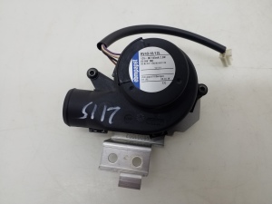   Fuse block cooling motor 