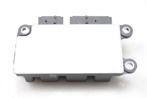 Opel Astra J (2009–2017) Airbag module 13589413 - 3