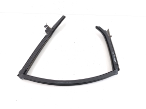 AUDI A7 (2010–2018) Tagumise küljeukse tihend uksel 4G8845695H - 3