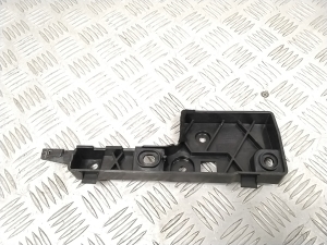 AUDI A8 D5 (2017–2026) Muu kinnitus 4N0863751A - 2
