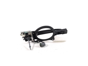 Mitsubishi Outlander (2012–2021) Front door external opening handle and its details - 4