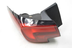  Tylna lampa narożna 