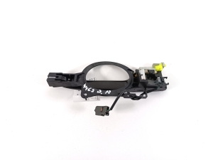 Mitsubishi Outlander (2012–2021) Front door external opening handle and its details - 3