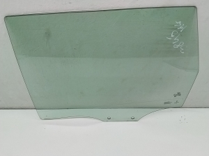 Rear side door glass - 81A845205