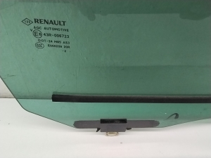 RENAULT Scenic (2009–2015) Aizmugurējo sānu durvju stikls 823000011R - 4