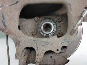 VOLVO XC70 (2007–2016) Rear wheel hub and its parts 31406303 - 3