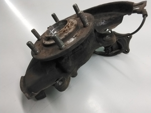 Mitsubishi L 200 (2006–2015) Front wheel hub and its parts MR992367 - 4