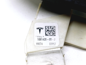 Tesla Model 3 3 (2016–2024) Relay 1091428-00-J - 3