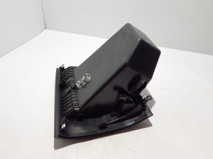 RENAULT Express IV (2021–2026) Glove box 685600234R - 2