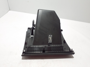 RENAULT Express IV (2021–2026) Glove box 685600234R - 5